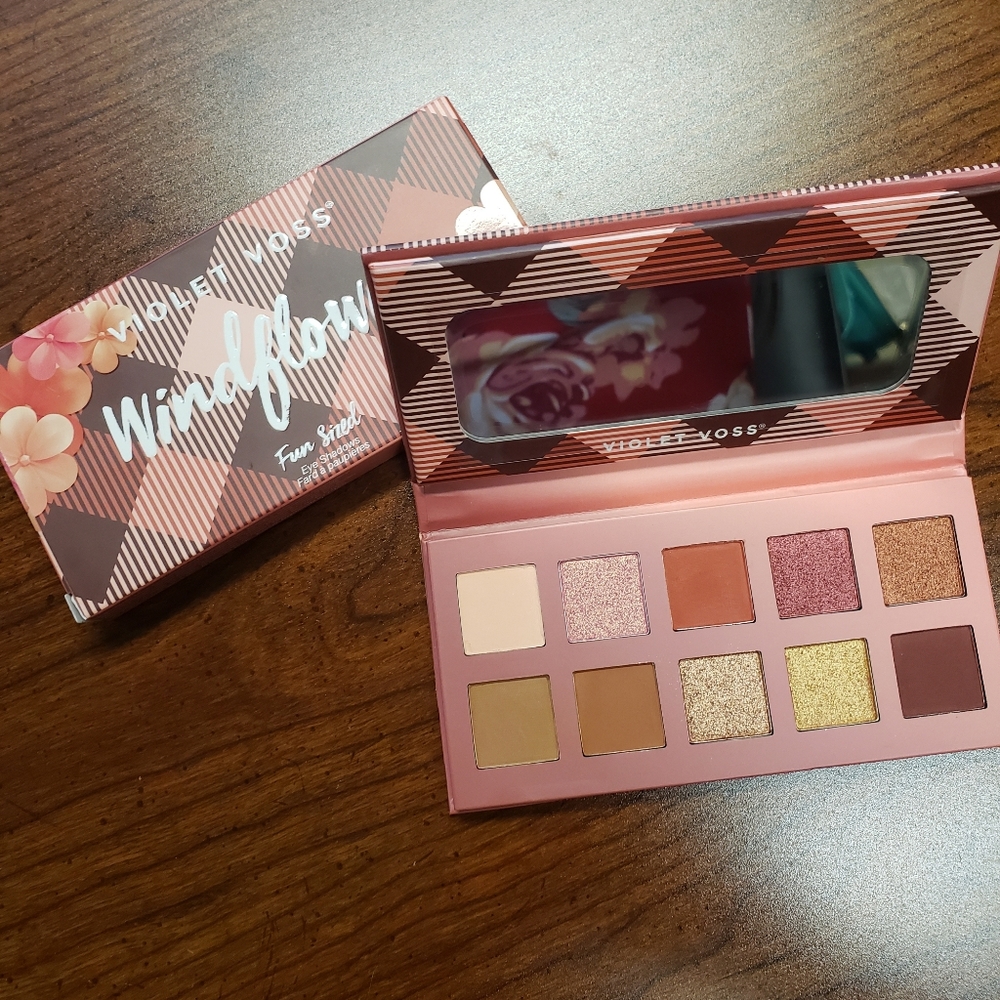 NWT Violet Voss Windflower Eyeshadow Palette
